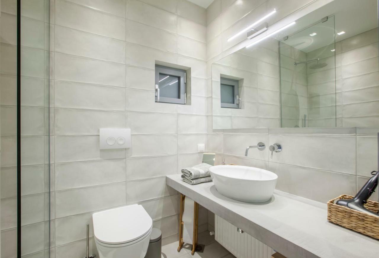 Alterra Vita City Apartment テッサロニキ エクステリア 写真